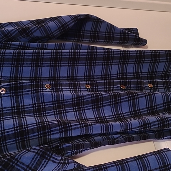 VELOUR Shacket / button up Top - Picture 8 of 16